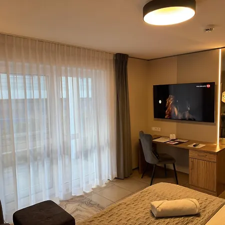 Boardinghouse - Adults Only -