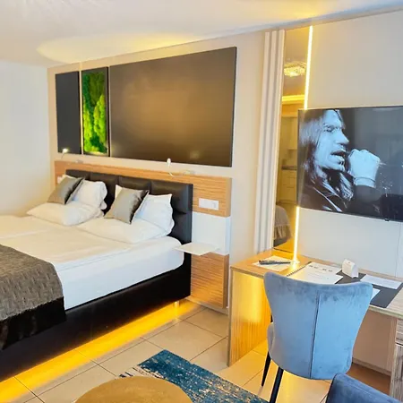 Boardinghouse - Adults Only - Aparthotel 3*