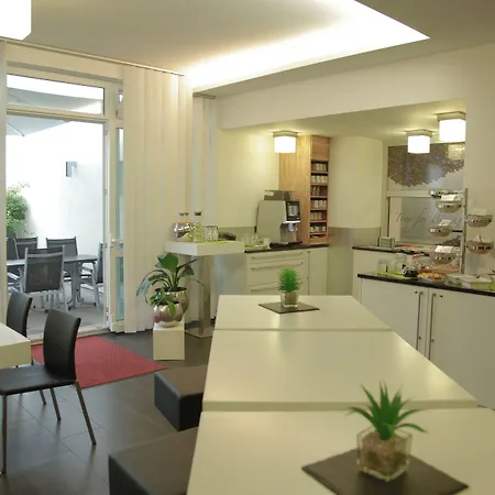 Boardinghouse - Adults Only - 3* Lago de Constança