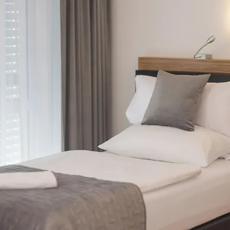 Boardinghouse - Adults Only - Lägenhetshotell Konstanz