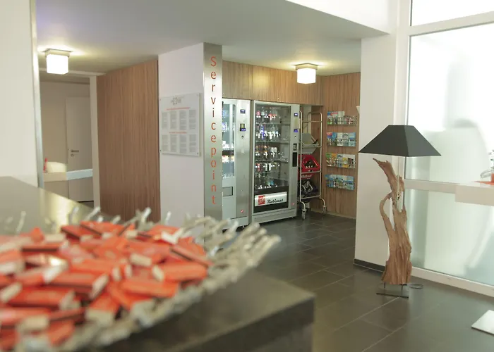 Boardinghouse - Adults Only -